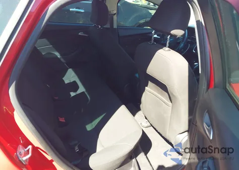 2015 Ford Focus Se z USA, uszkodzony, nr VIN 1FADP3F25FL298081